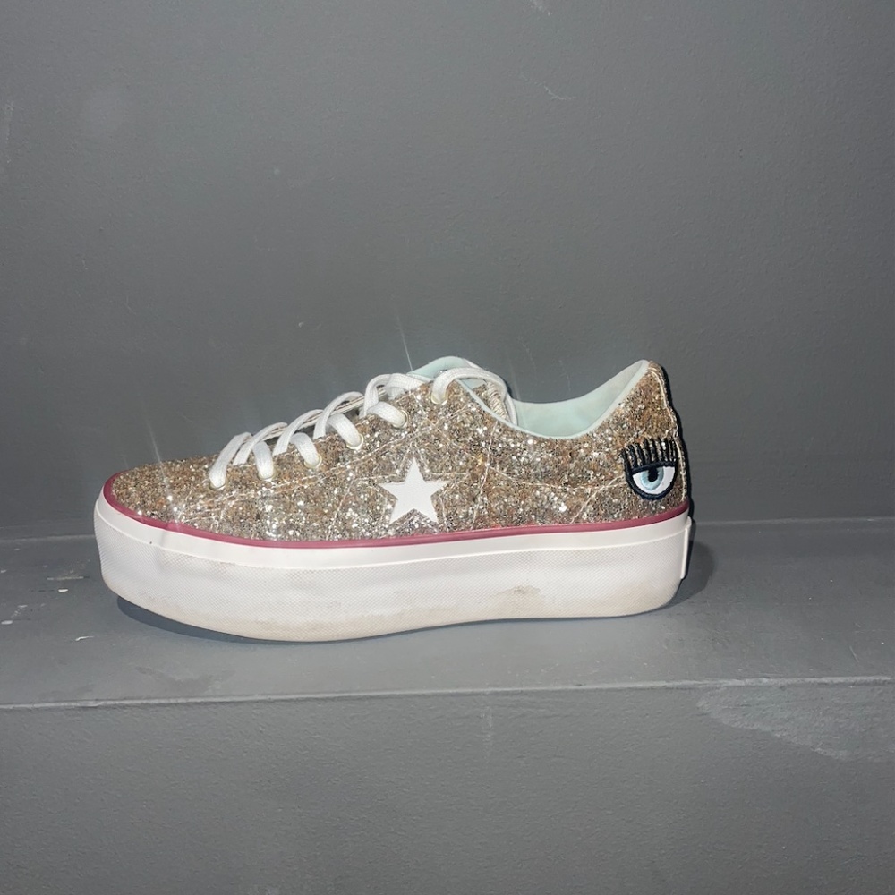 Converse x Chiara  Ferragni  Gold Glitter Sneakers with White Star